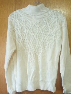 Classic Directions Neutral Cream Acrylic Knit Pullover Sweater w/ Turtleneck